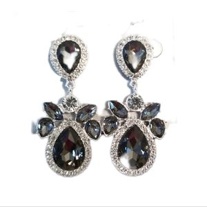 Gemma Layne Earrings Black